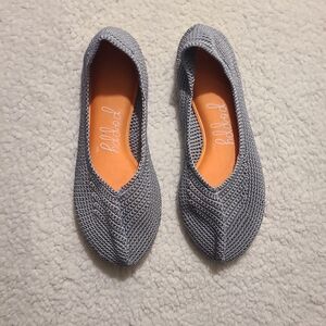Poppy Grey Knit Flats Women’s Size 9 Slip On Loafer Slippers Comfort Shoes